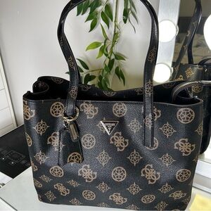 GUESS MERIDIAN MONOGRAM GIRLFRIENDS TOTE ⭐️ NEW